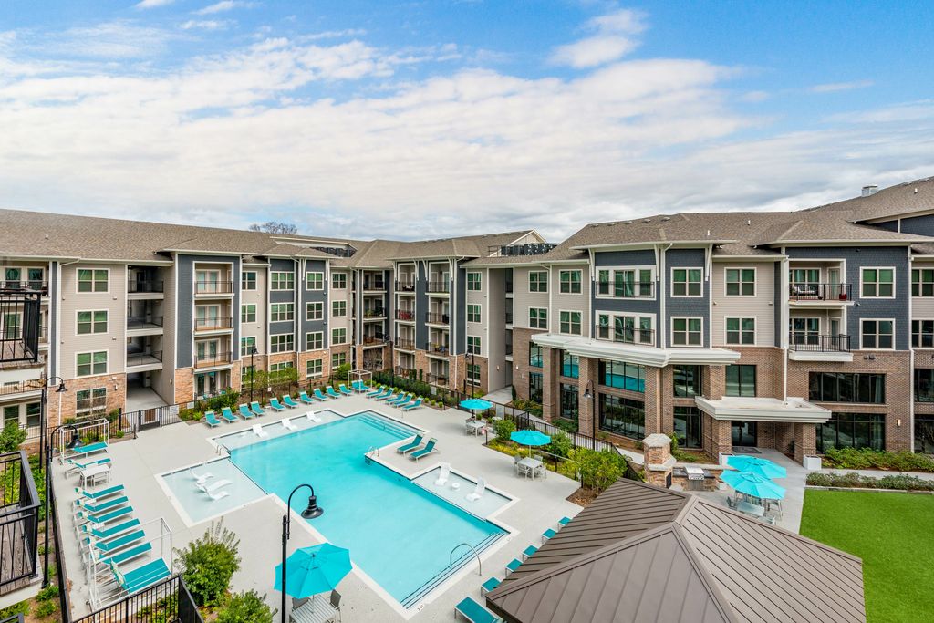 Exterior of Alta at Jonquil